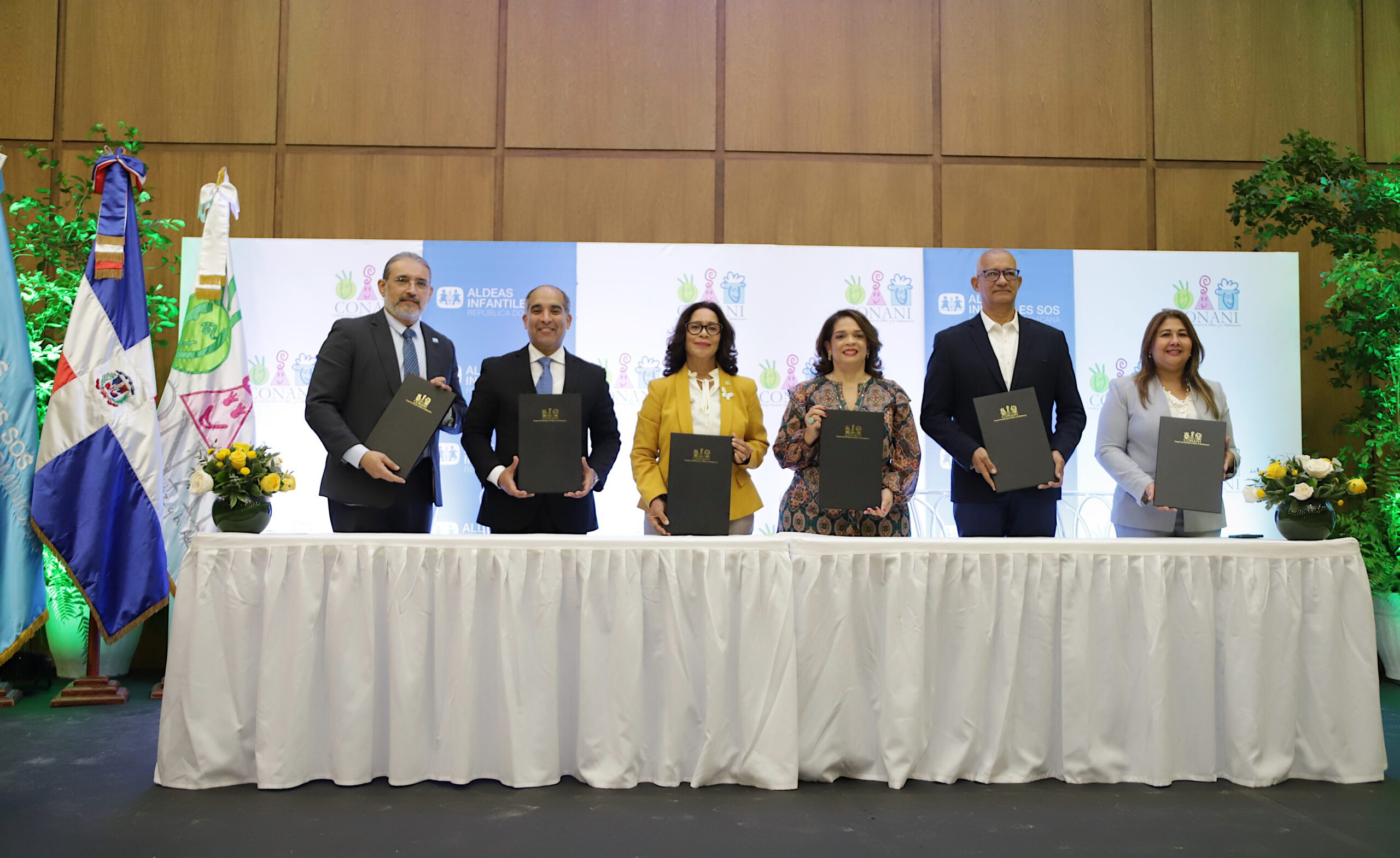 Conani Rd CONANI y Aldeas SOS firman histórico convenio - El Pregonero