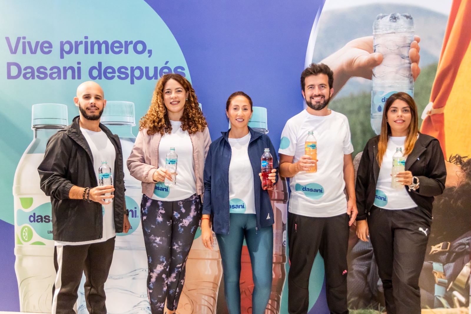 Nueva imagen de Dasani más moderna y moderno Nueva imagen de Dasani más moderna y moderno