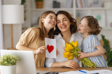 El Pregonero felicita a las madres dominicanas en su día El Pregonero felicita a las madres dominicanas en su día