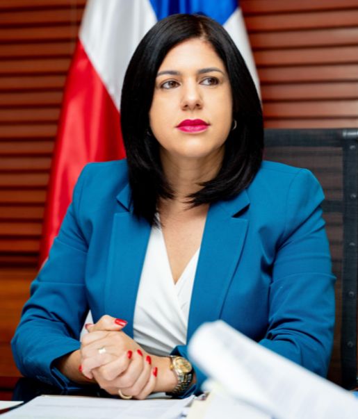 Senadora María Mercedes Ortiz apoya políticas migratorias del presidente Abinader Senadora María Mercedes Ortiz apoya políticas migratorias del presidente Abinader