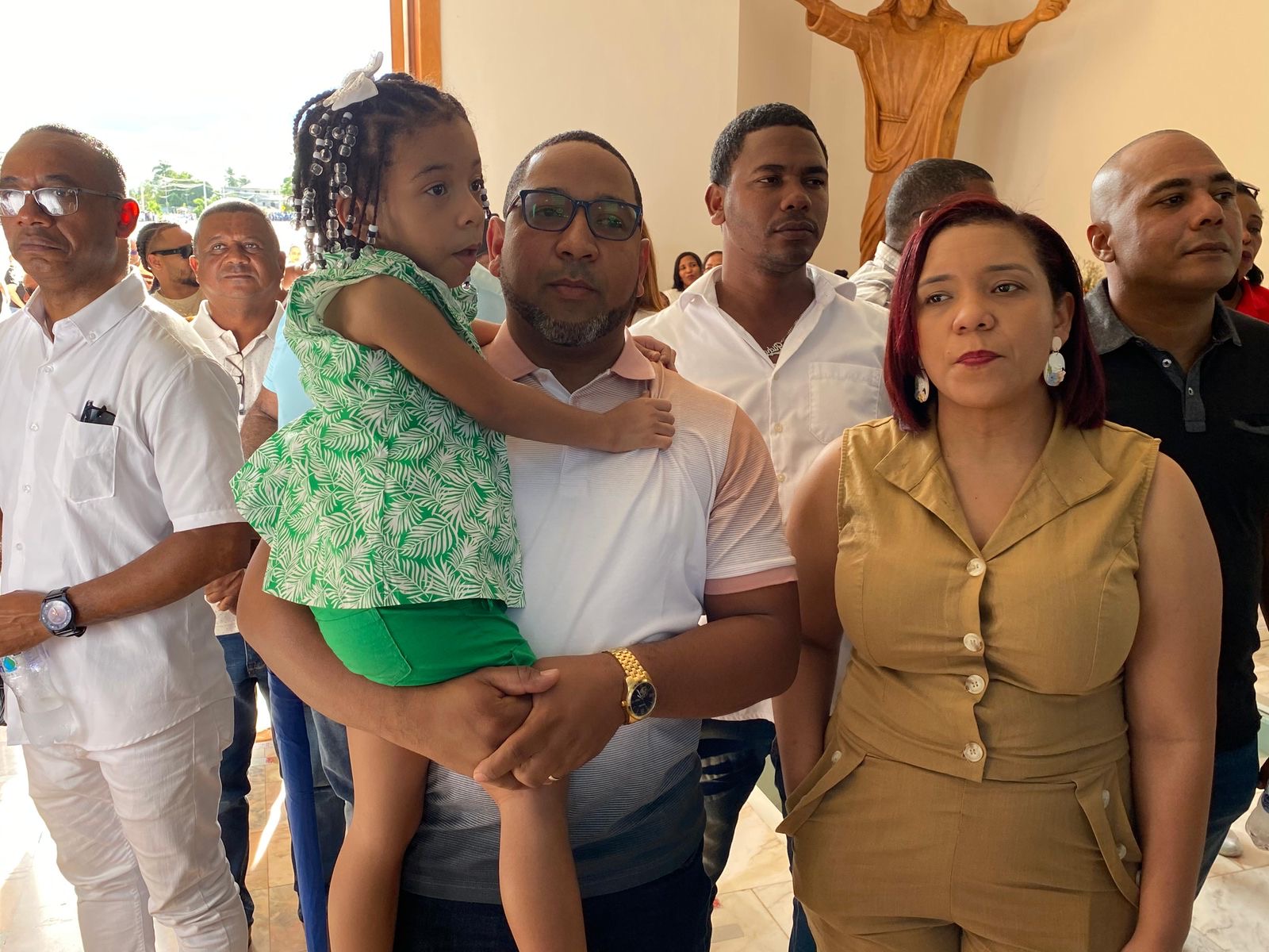 Diputado Jhon Contreras felicita a las madres de Monte Plata en su día Diputado Jhon Contreras felicita a las madres de Monte Plata en su día