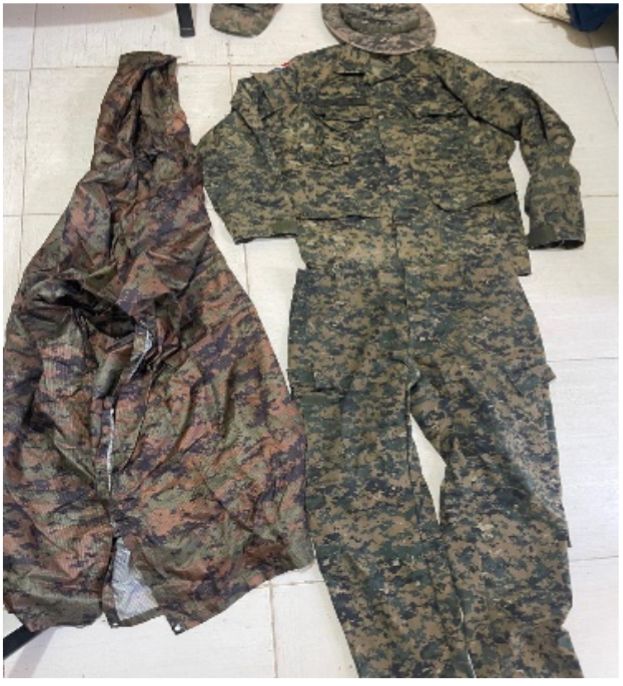 PN ocupa drogas, armas blancas y prendas militares durante irrupción en Monte Plata