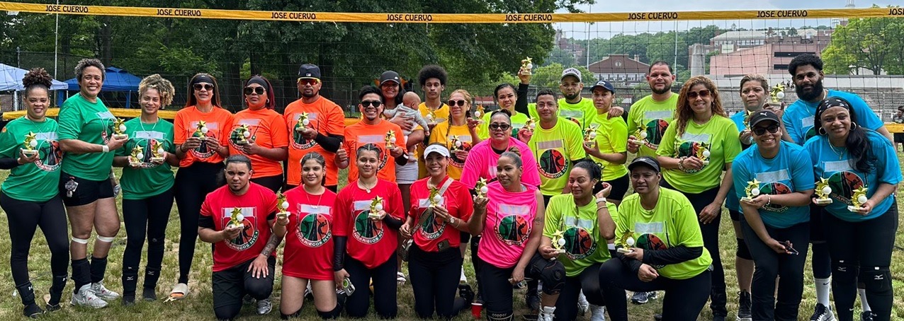 Venda Balonvolea Andariegos NYC celebra su primer aniversario Venda Balonvolea Andariegos NYC celebra su primer aniversario