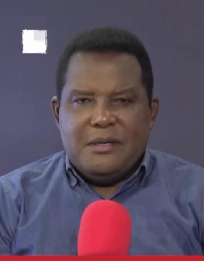 “Alimentan cinco elefantes y dejan expirar cientos de hormigas” “Alimentan cinco elefantes y dejan expirar cientos de hormigas”