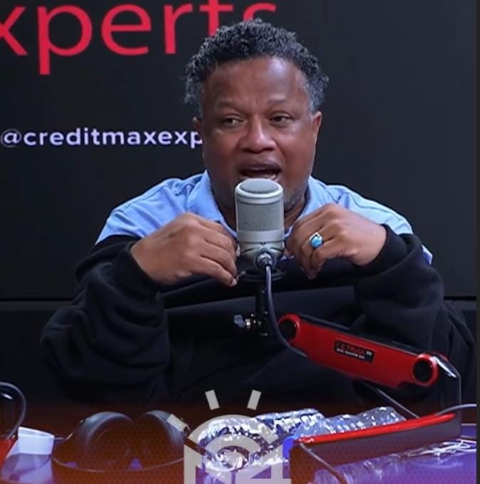 “antaño había cooperación ahora el feminismo rancio puso a hombres y mujeres a competir” “antaño había cooperación ahora el feminismo rancio puso a hombres y mujeres a competir”