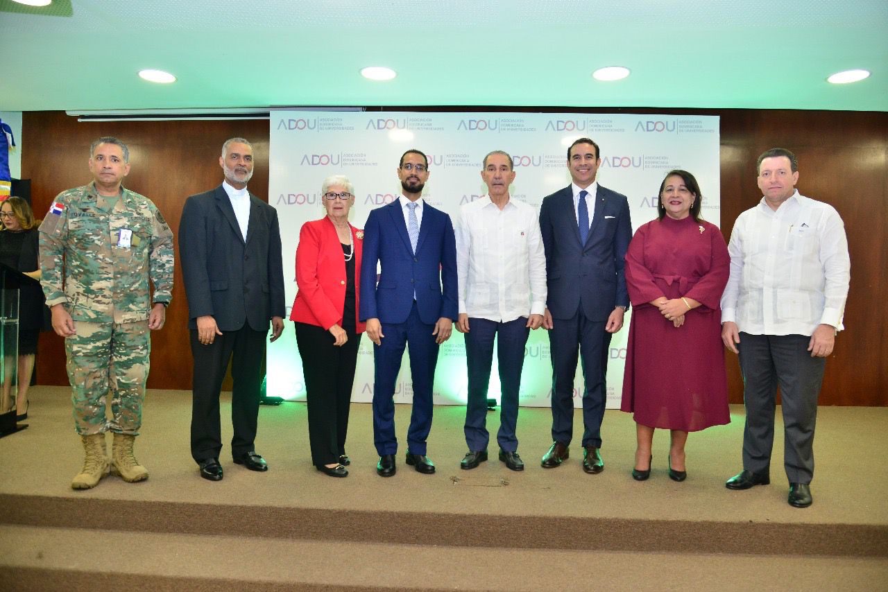 ADOU llevará la excelencia académica dominicana al escenario ...