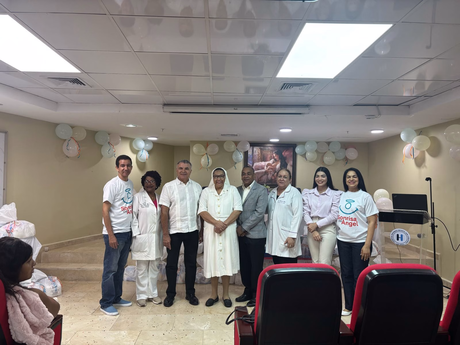 Fundación Sonrisa de Cielo beneficia a 250 prematuros con entrega de kits en doce hospitales del país