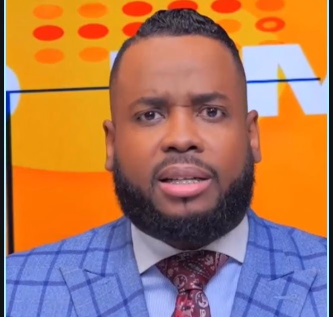 Elvin Castillo exige investigación por crimen de chavea durante intervención policial en Villa Consuelo